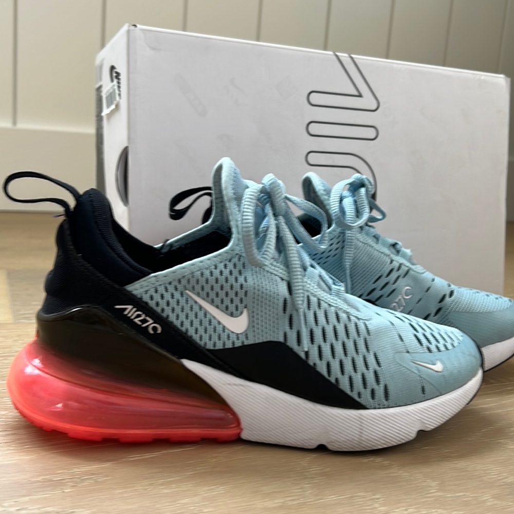 Nike Air Max 270